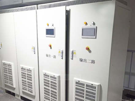 Jakie są tryby sterowania zasilaczami wysokiego napięcia?